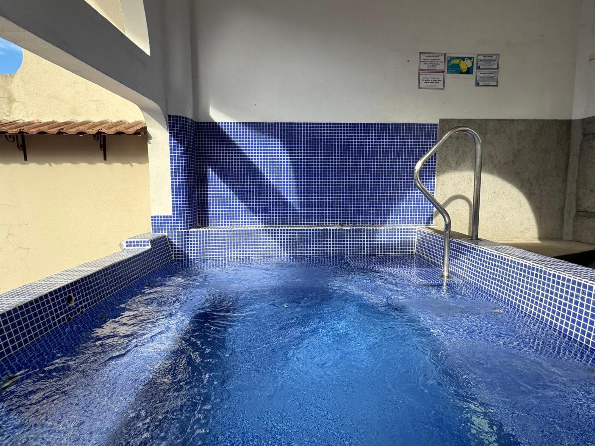 Cacts Hotel 2*