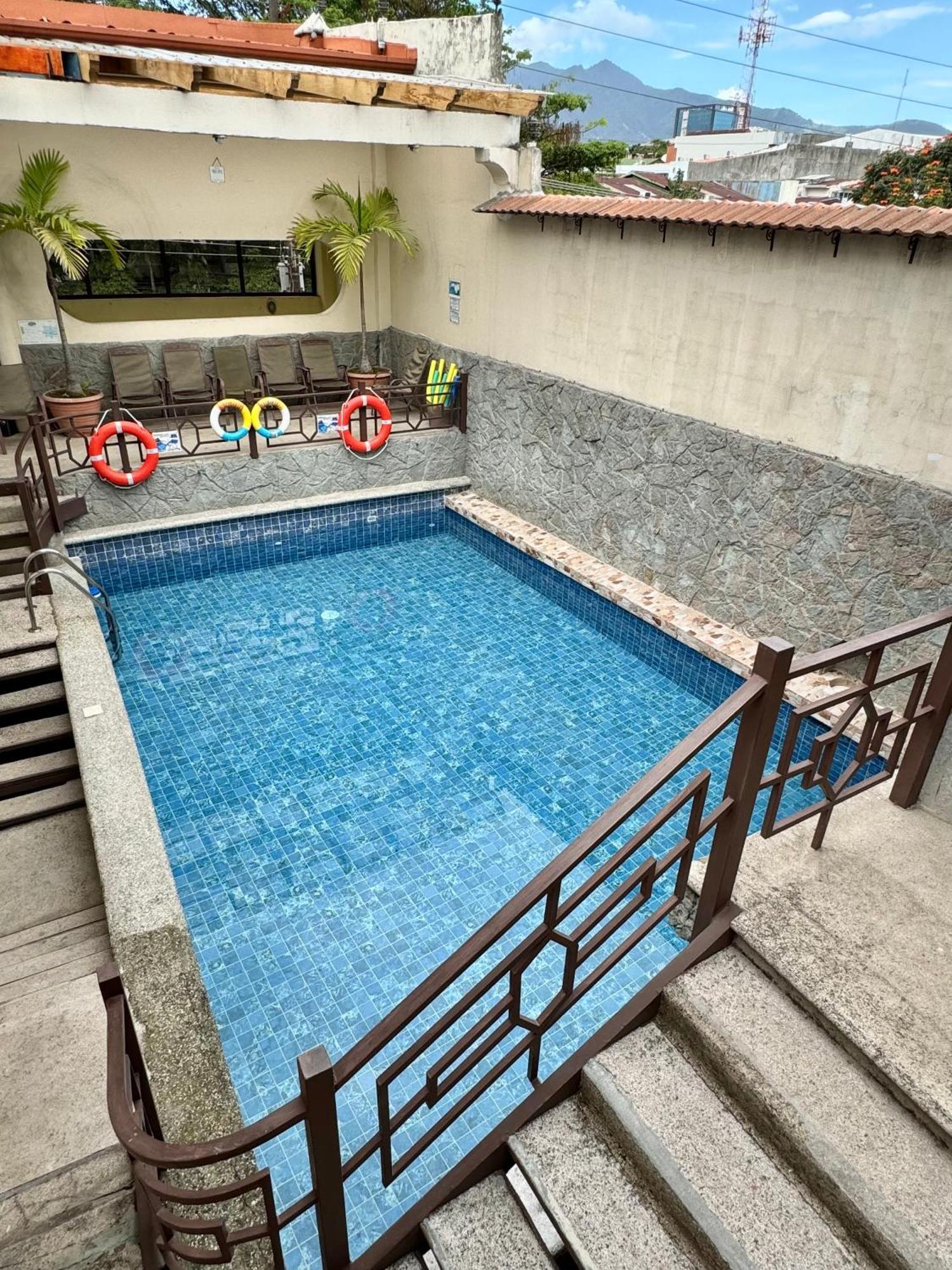 Cacts Hotel 2*